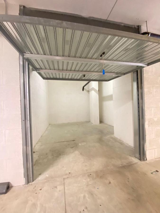 Sun Nest Apartment - Terrace & Garage 菲乌米奇诺 外观 照片