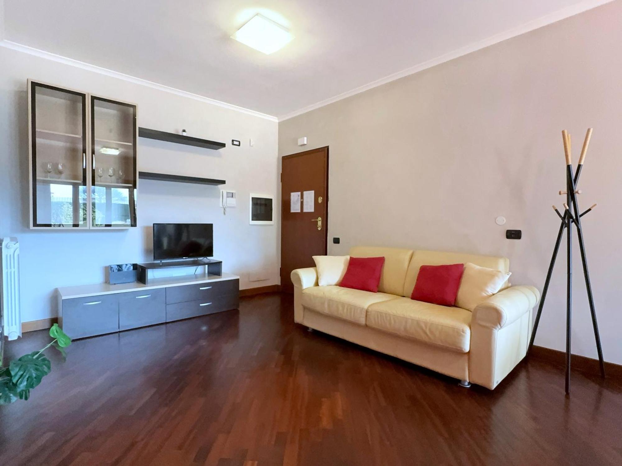 Sun Nest Apartment - Terrace & Garage 菲乌米奇诺 外观 照片